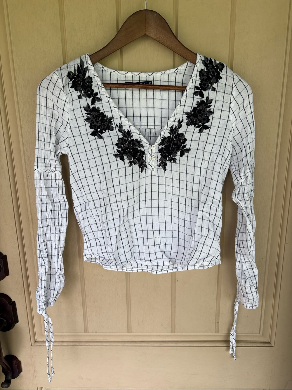 Abercrombie & Fitch Long Sleeve Top